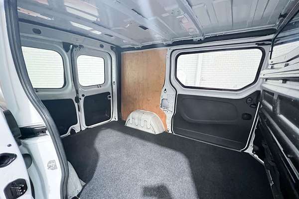 2020 Mitsubishi Express GLX SN LWB