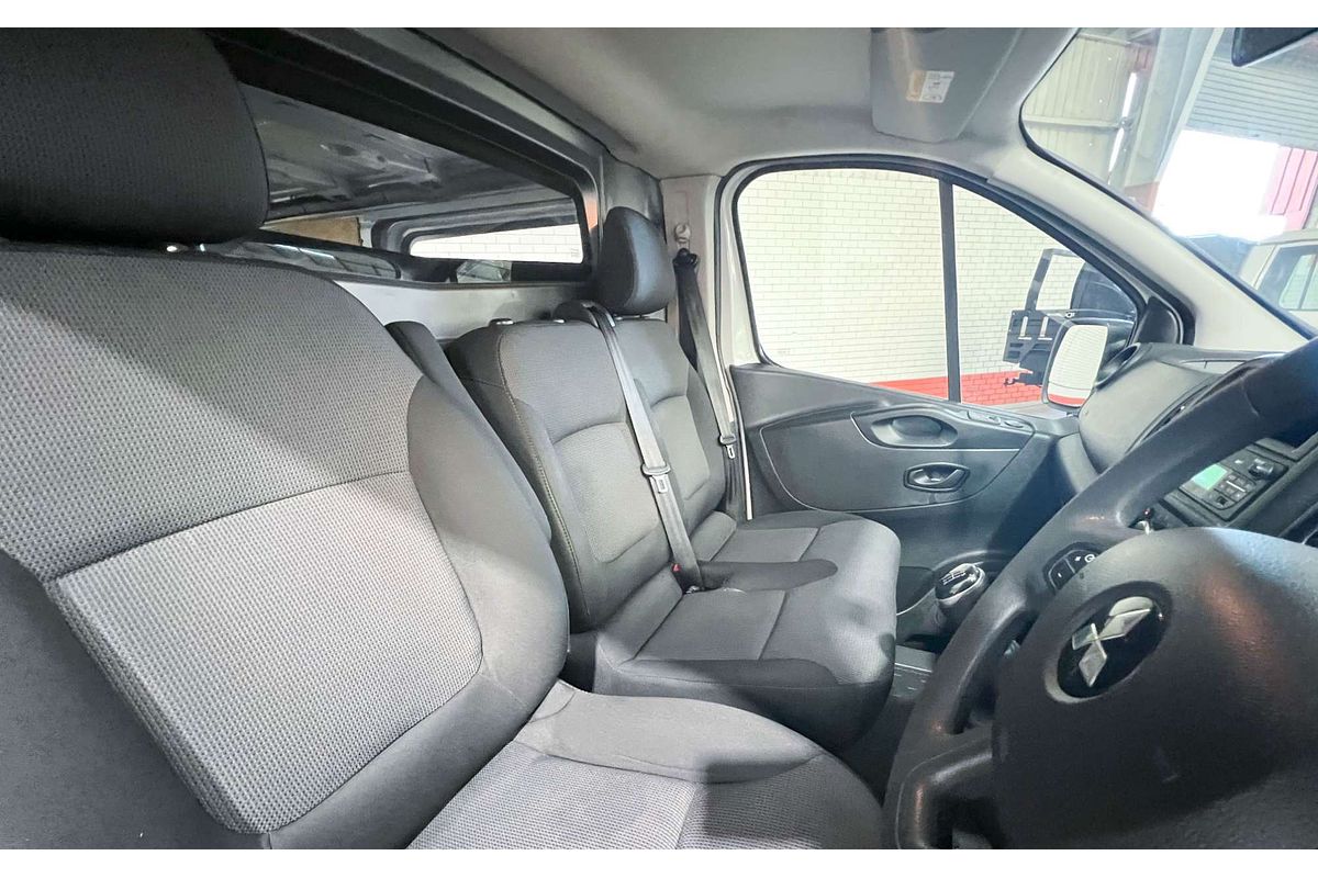2020 Mitsubishi Express GLX SN LWB