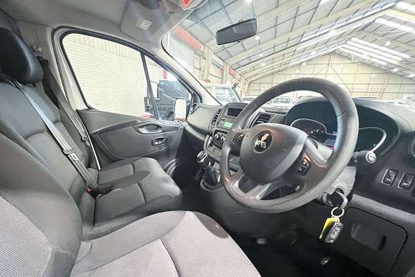 2020 Mitsubishi Express GLX SN LWB