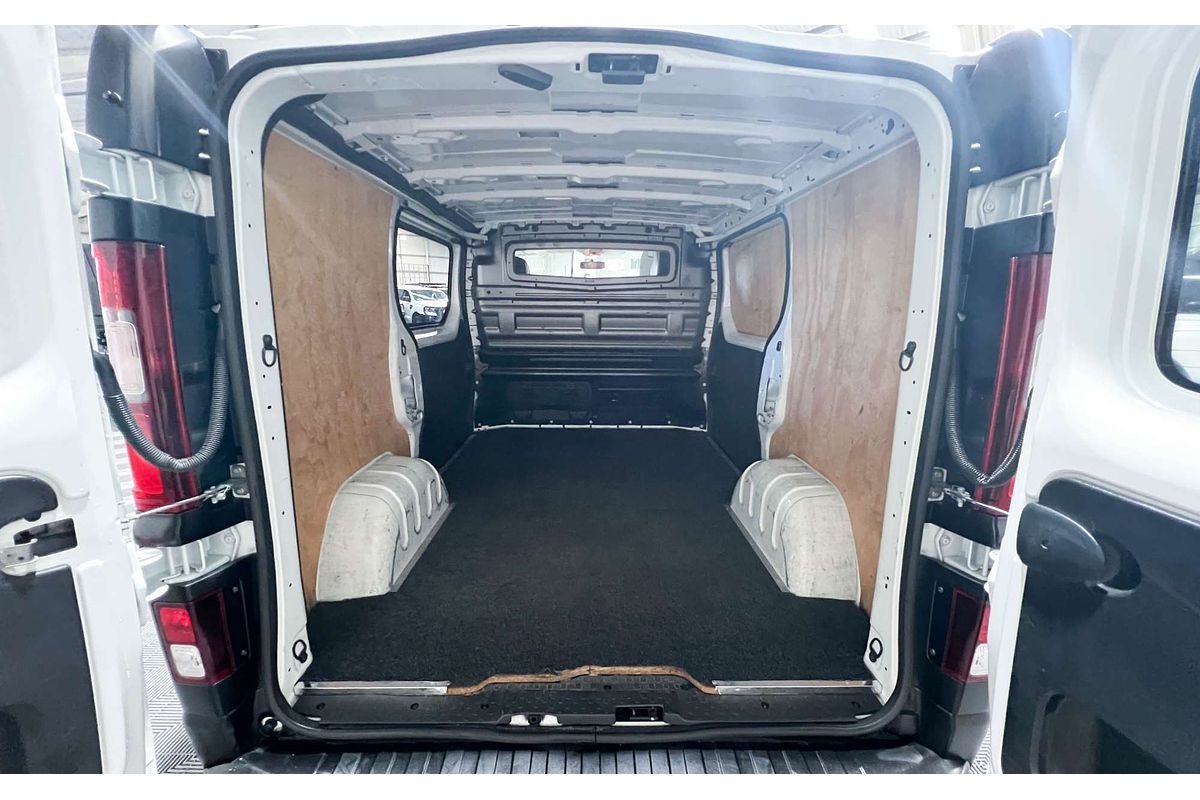 2020 Mitsubishi Express GLX SN LWB