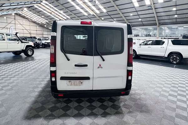 2020 Mitsubishi Express GLX SN LWB