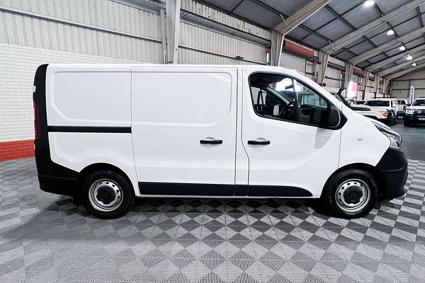 2020 Mitsubishi Express GLX SN LWB