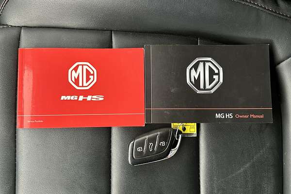 2022 MG HS Vibe SAS23