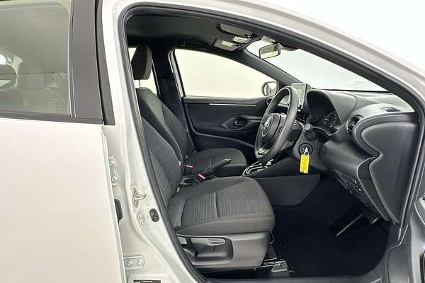 2024 Toyota Yaris Ascent Sport MXPA10R