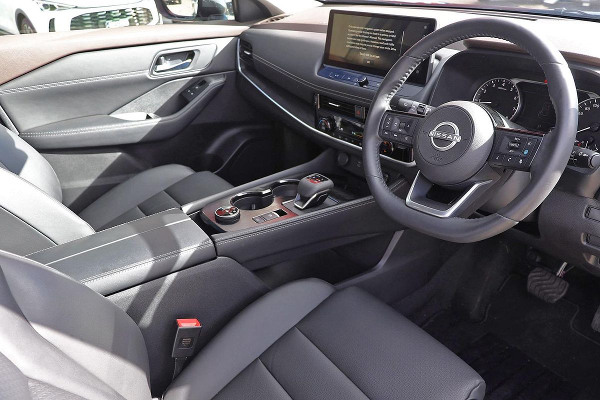 2024 Nissan X-TRAIL ST-L T33