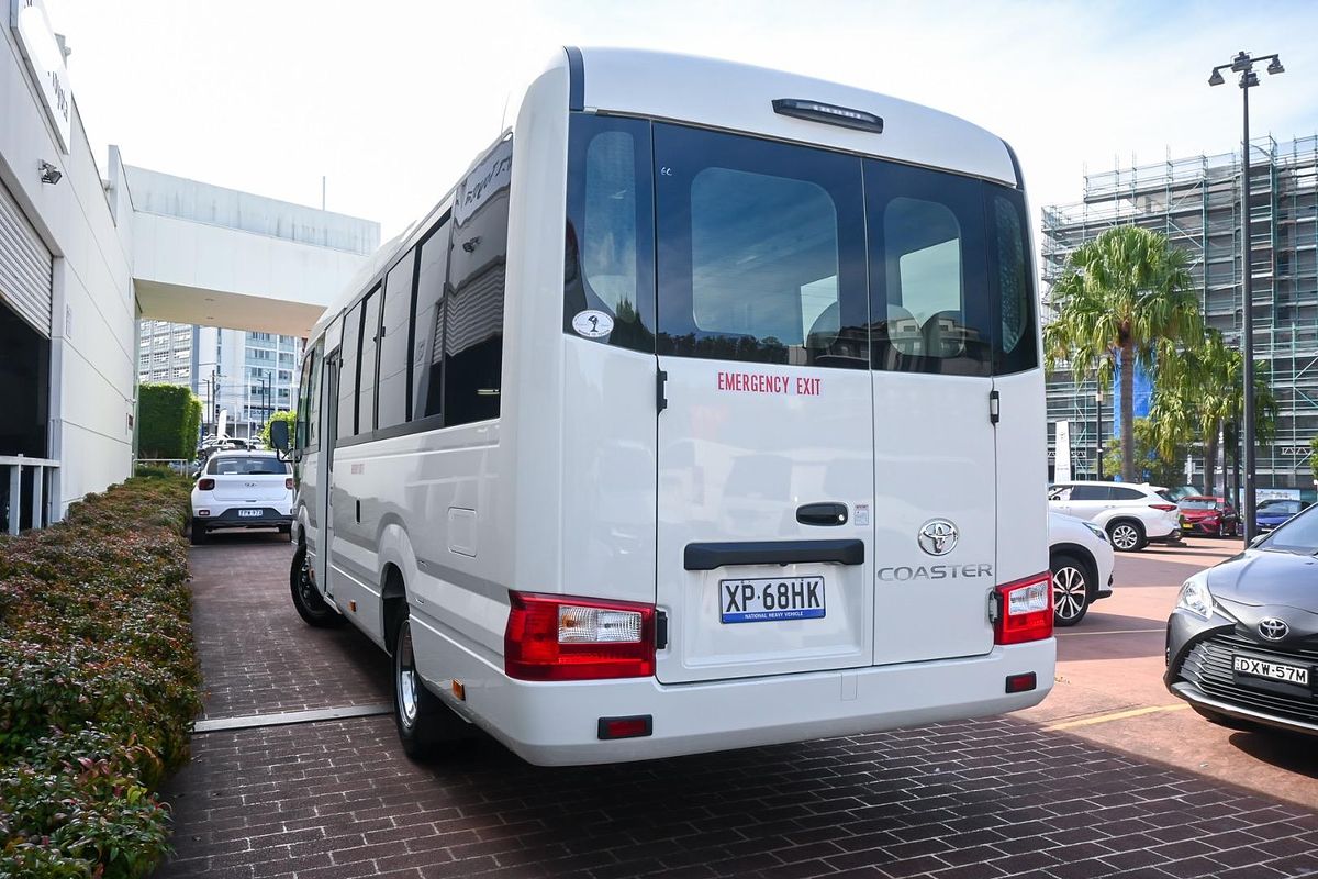 2025 Toyota Coaster GDB70R