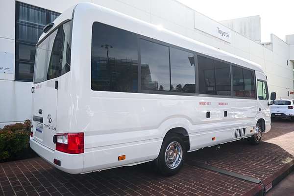 2025 Toyota Coaster GDB70R