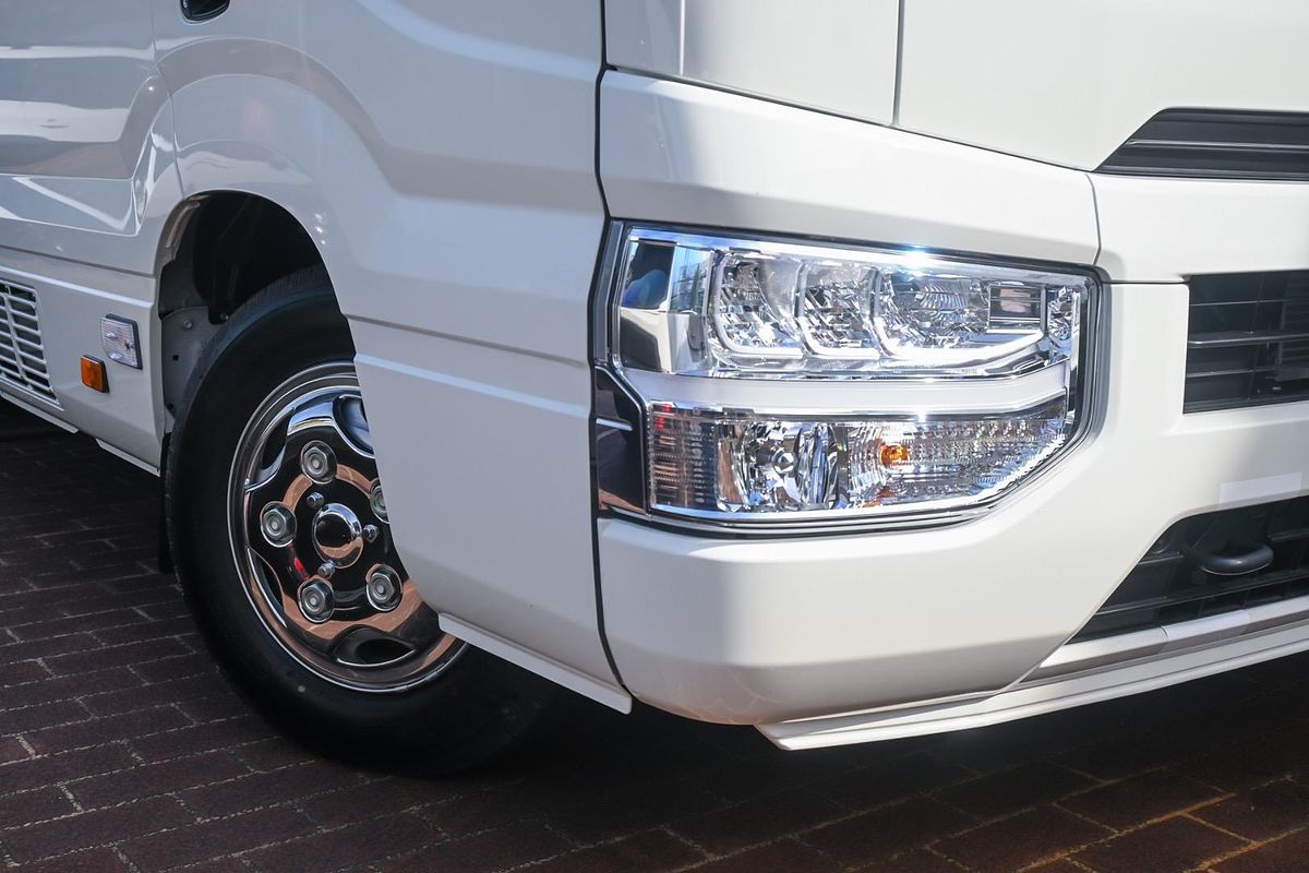 2025 Toyota Coaster GDB70R