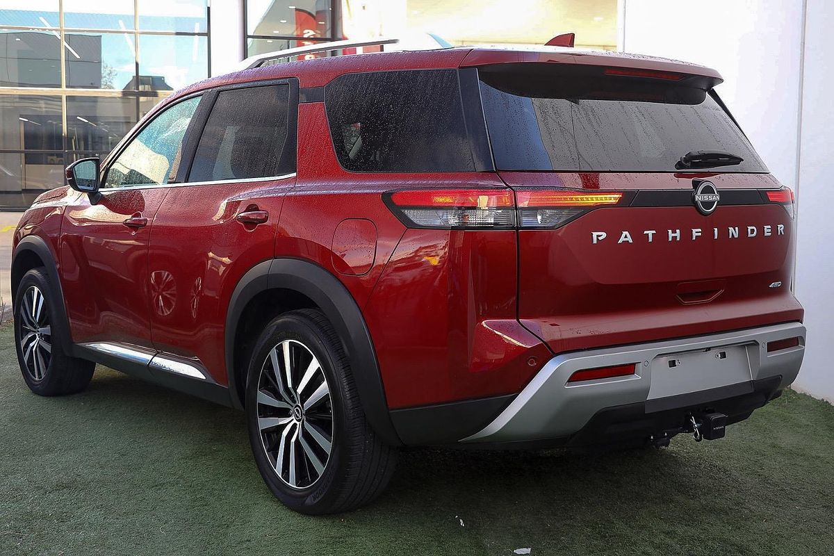 2023 Nissan Pathfinder Ti-L R53