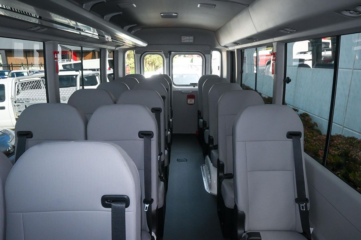 2025 Toyota Coaster GDB70R
