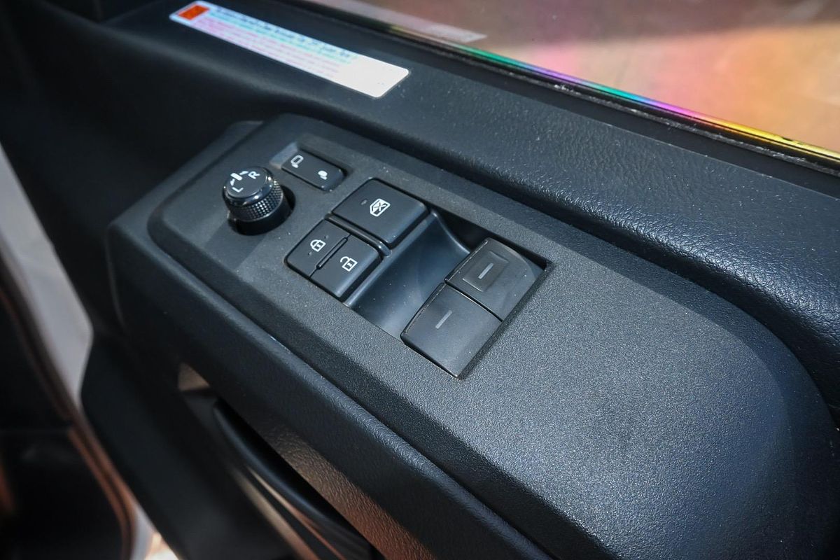 2022 Toyota Hiace GDH300R LWB