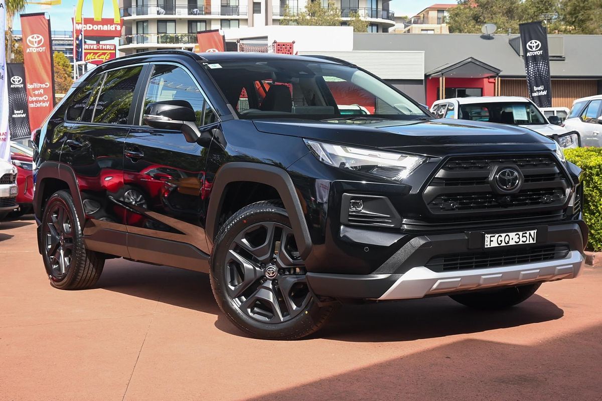 2024 Toyota RAV4 Edge AXAA54R