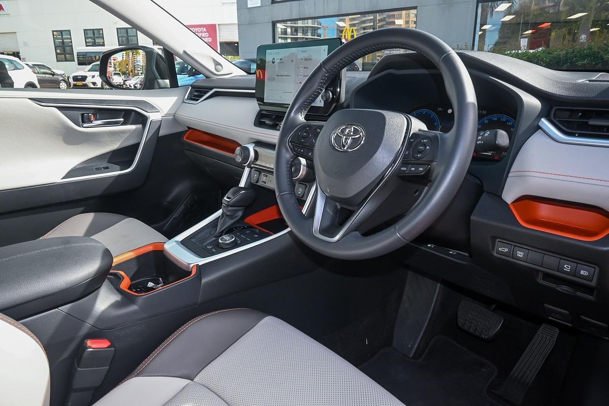 2024 Toyota RAV4 Edge AXAA54R