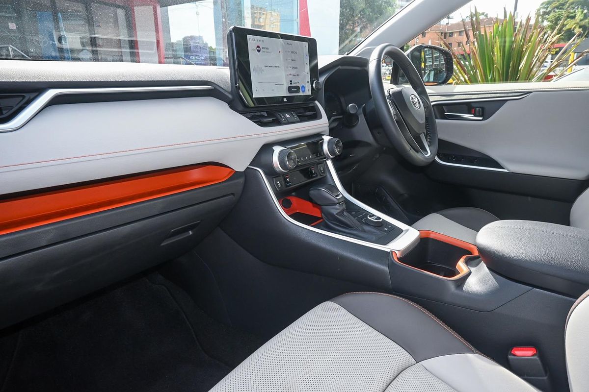 2024 Toyota RAV4 Edge AXAA54R