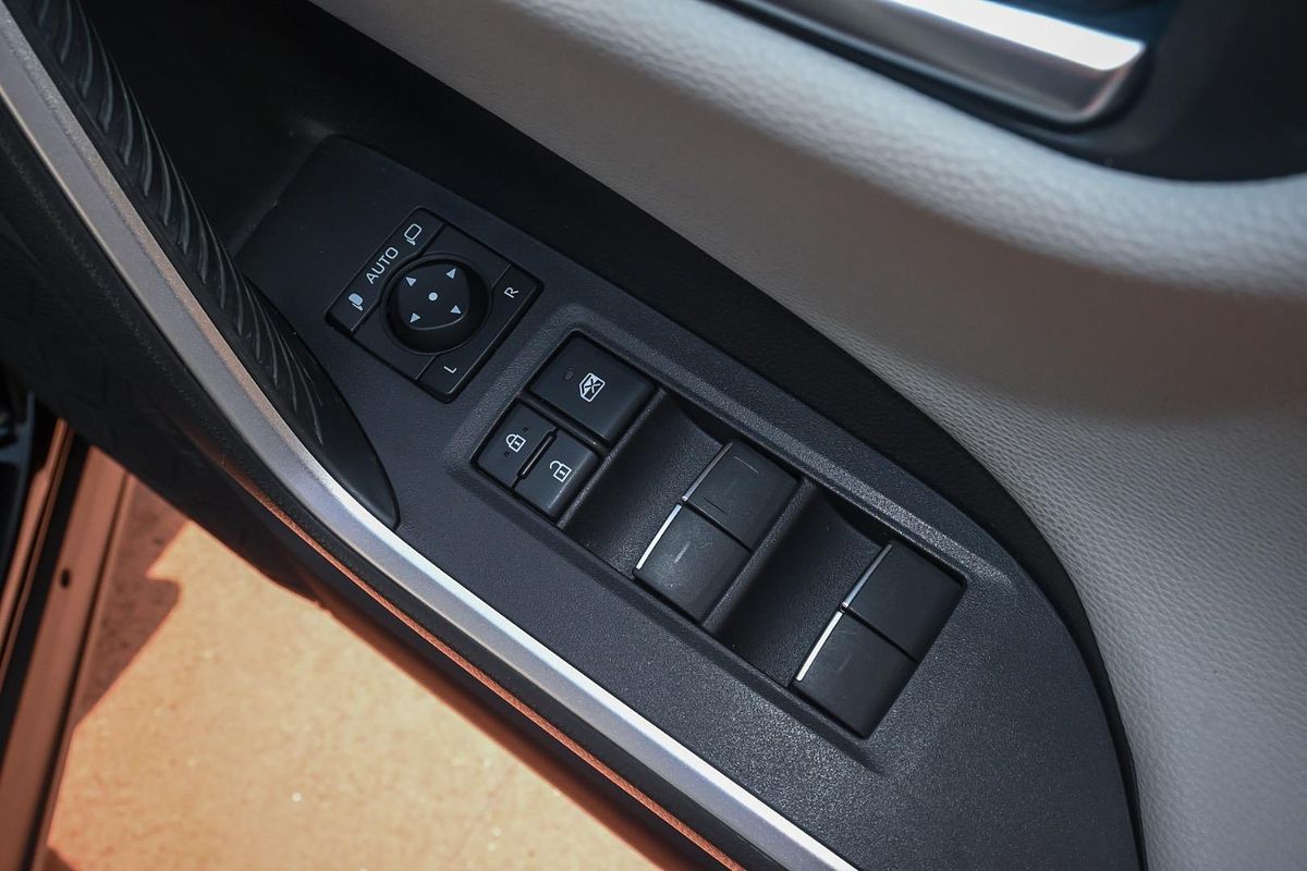 2024 Toyota RAV4 Edge AXAA54R