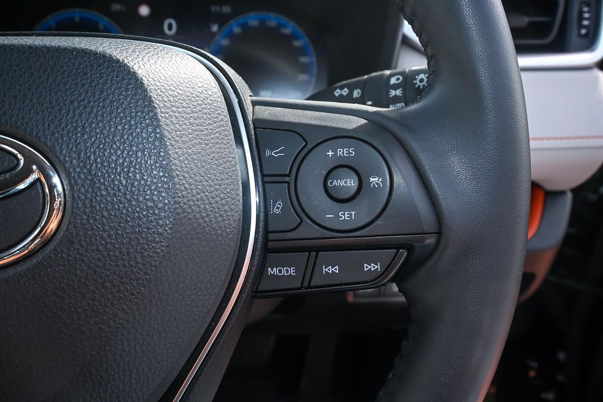 2024 Toyota RAV4 Edge AXAA54R