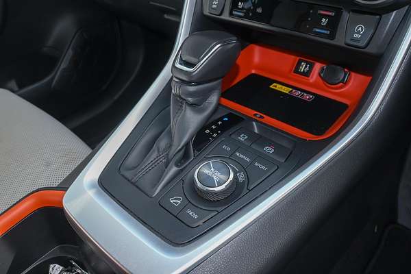 2024 Toyota RAV4 Edge AXAA54R