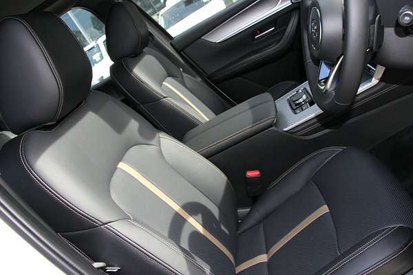 2025 Mazda CX-90 G50e Azami KK