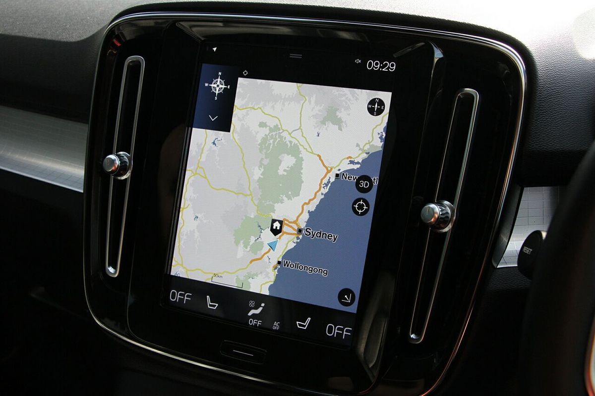 2020 Volvo XC40 T4 Momentum