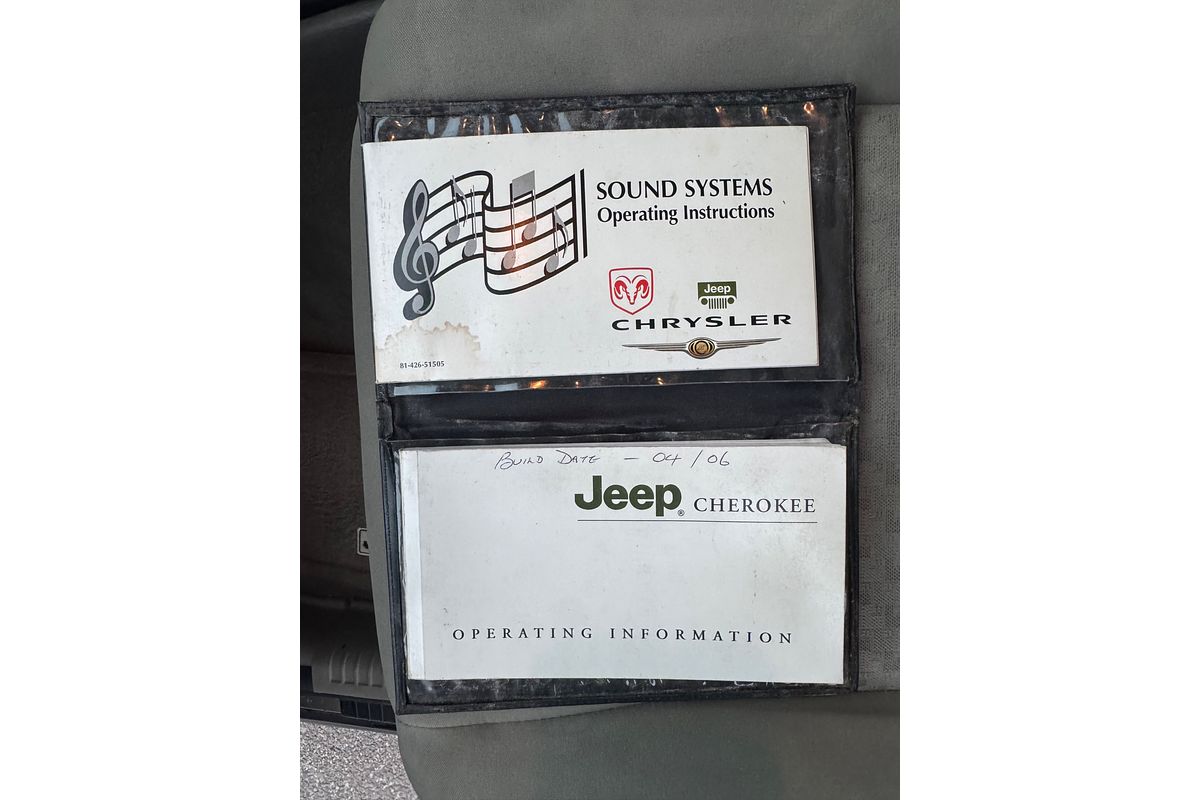 2006 Jeep Cherokee Limited KJ