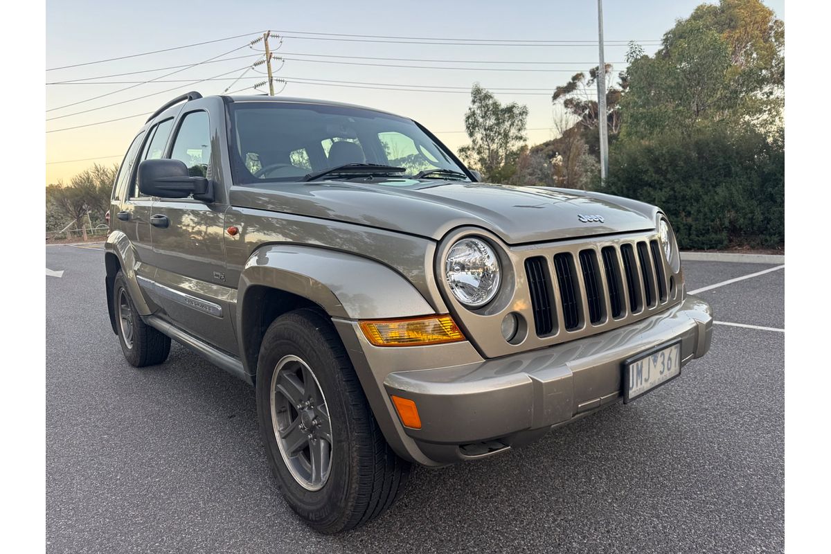 2006 Jeep Cherokee Limited KJ