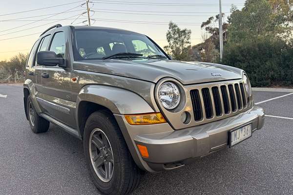 2006 Jeep Cherokee Limited KJ