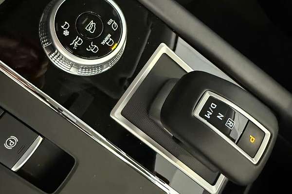 2024 Mitsubishi Outlander LS ZM