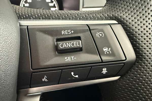 2024 Mitsubishi Outlander LS ZM