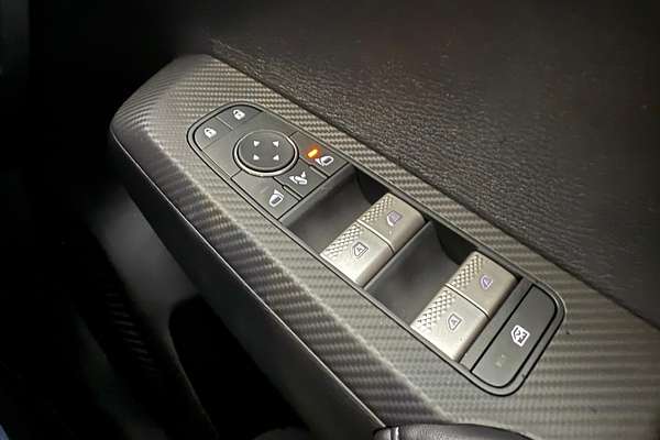 2024 Mitsubishi Outlander LS ZM