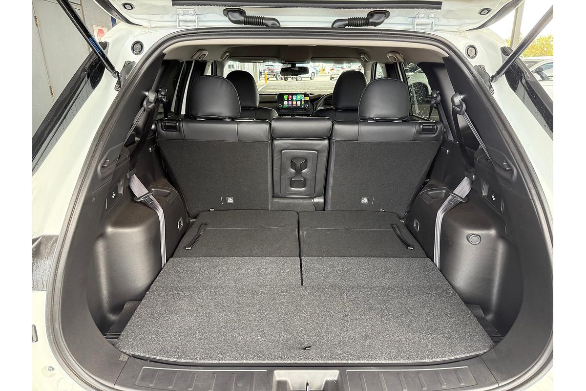 2024 Mitsubishi Outlander LS ZM
