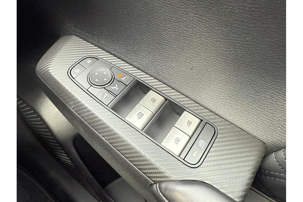 2024 Mitsubishi Outlander LS ZM