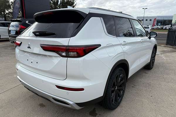 2024 Mitsubishi Outlander LS ZM