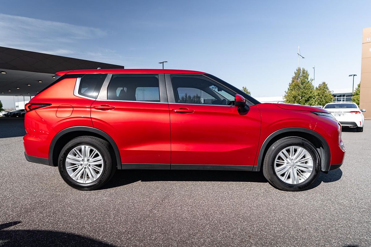 2022 Mitsubishi Outlander ES ZM