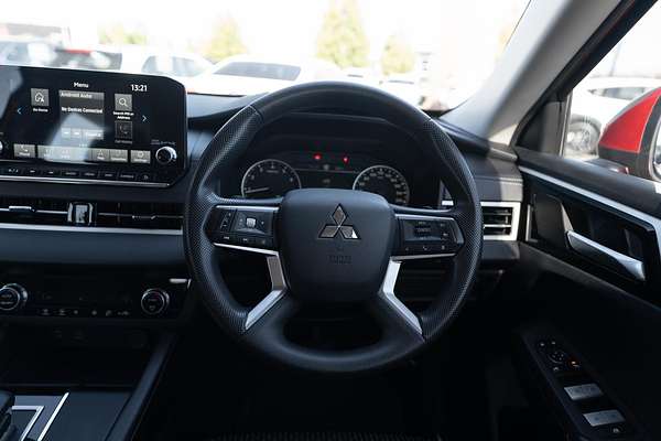 2022 Mitsubishi Outlander ES ZM