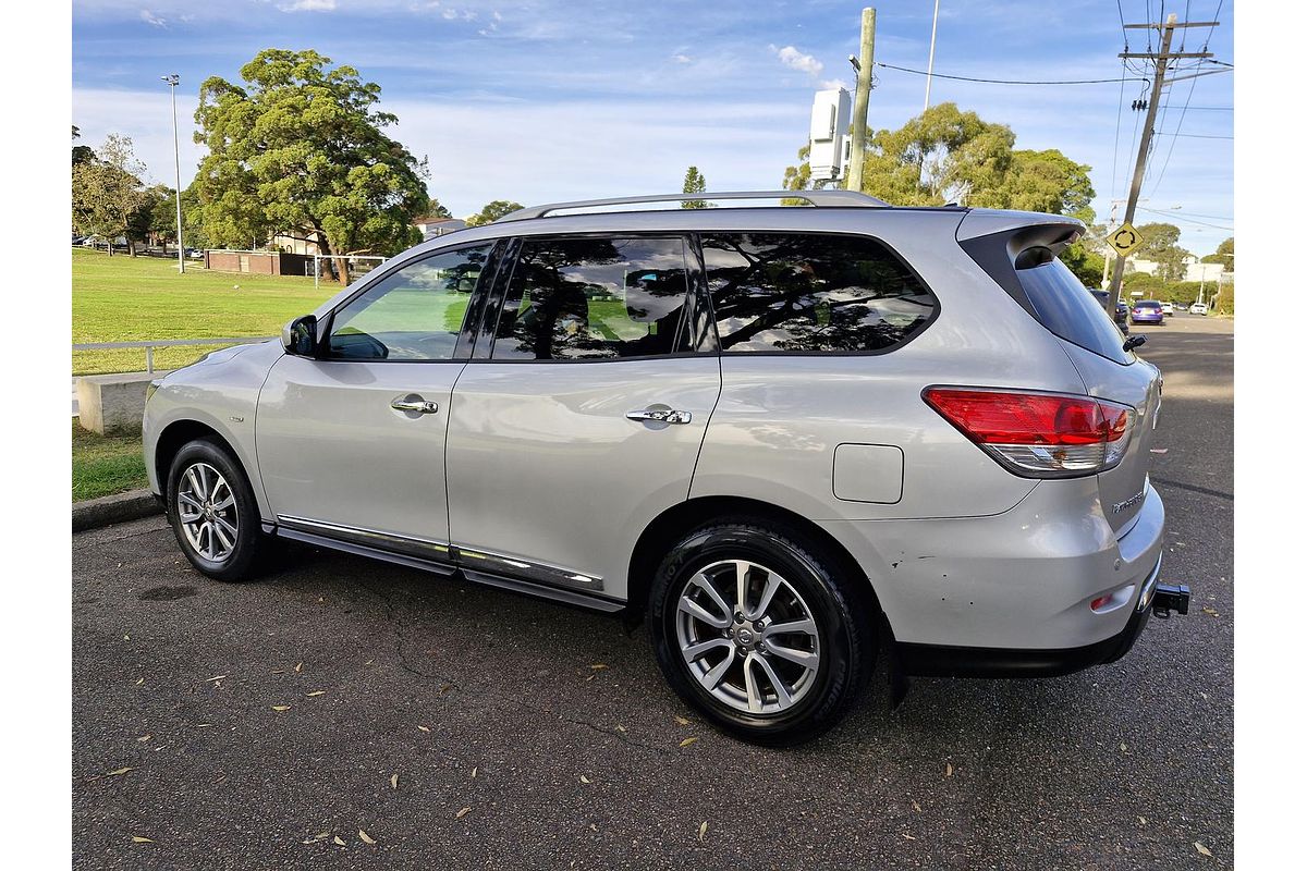 2016 Nissan Pathfinder ST-L R52