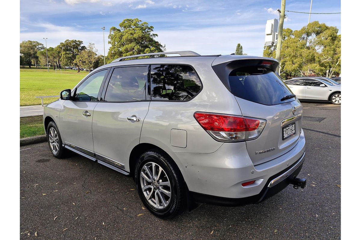 2016 Nissan Pathfinder ST-L R52