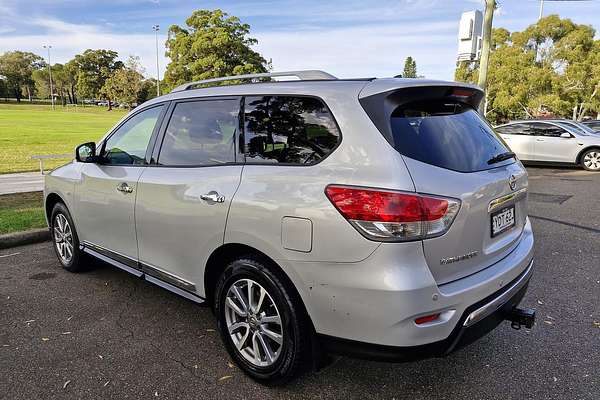 2016 Nissan Pathfinder ST-L R52
