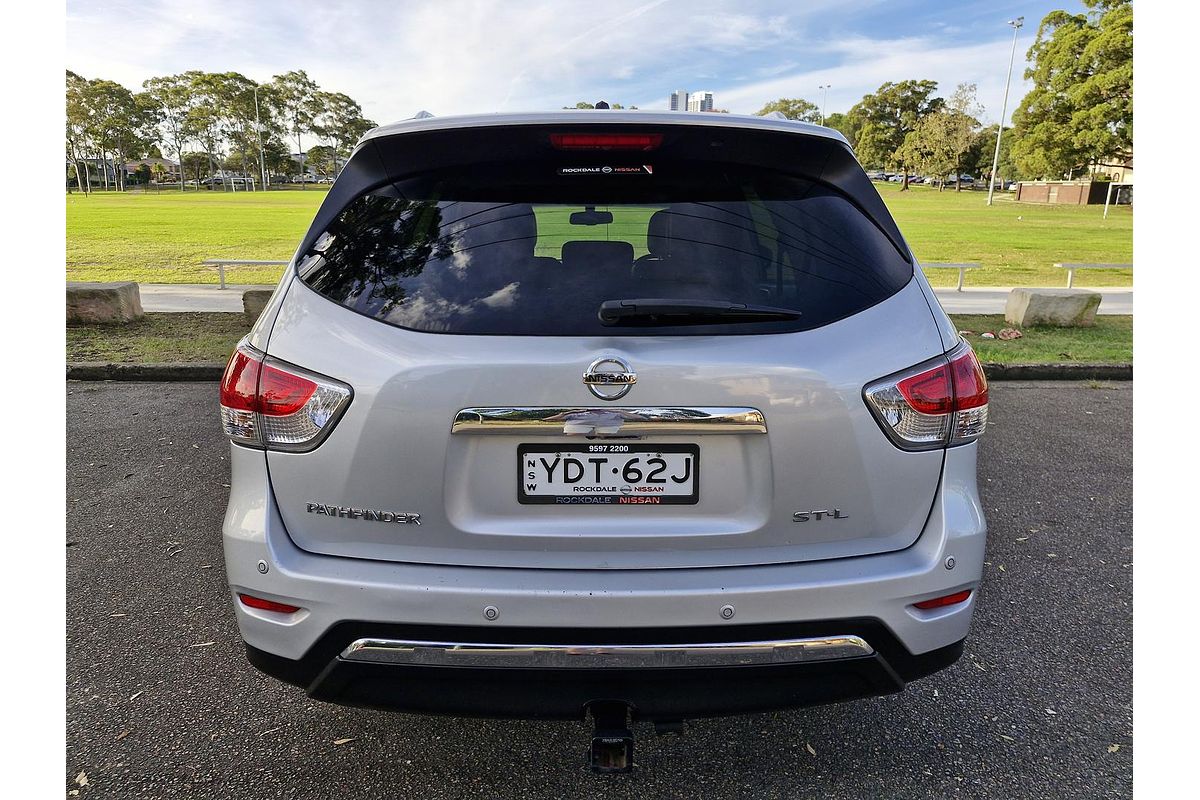2016 Nissan Pathfinder ST-L R52
