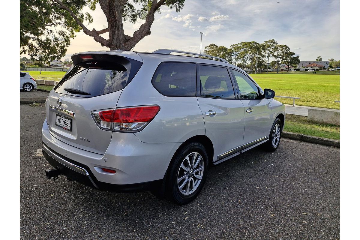 2016 Nissan Pathfinder ST-L R52