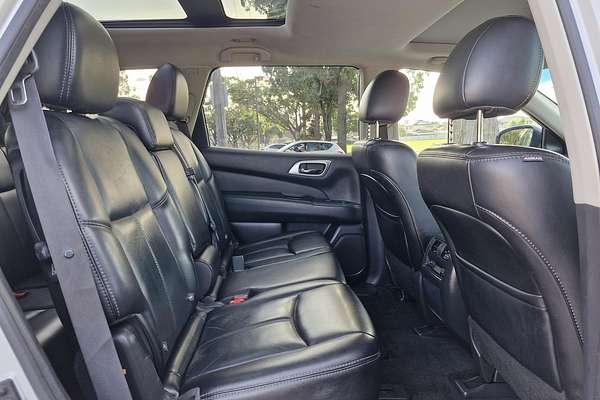 2016 Nissan Pathfinder ST-L R52
