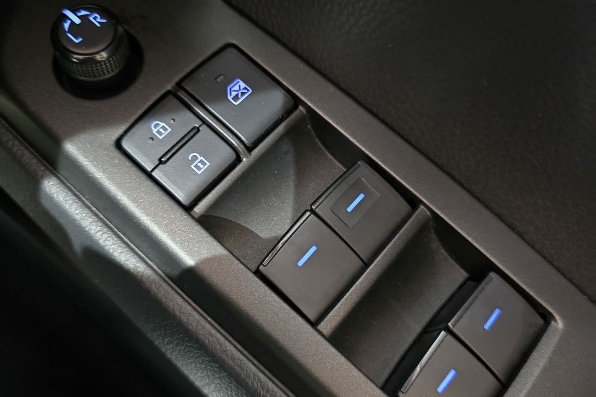 2023 Toyota Camry Ascent AXVH70R