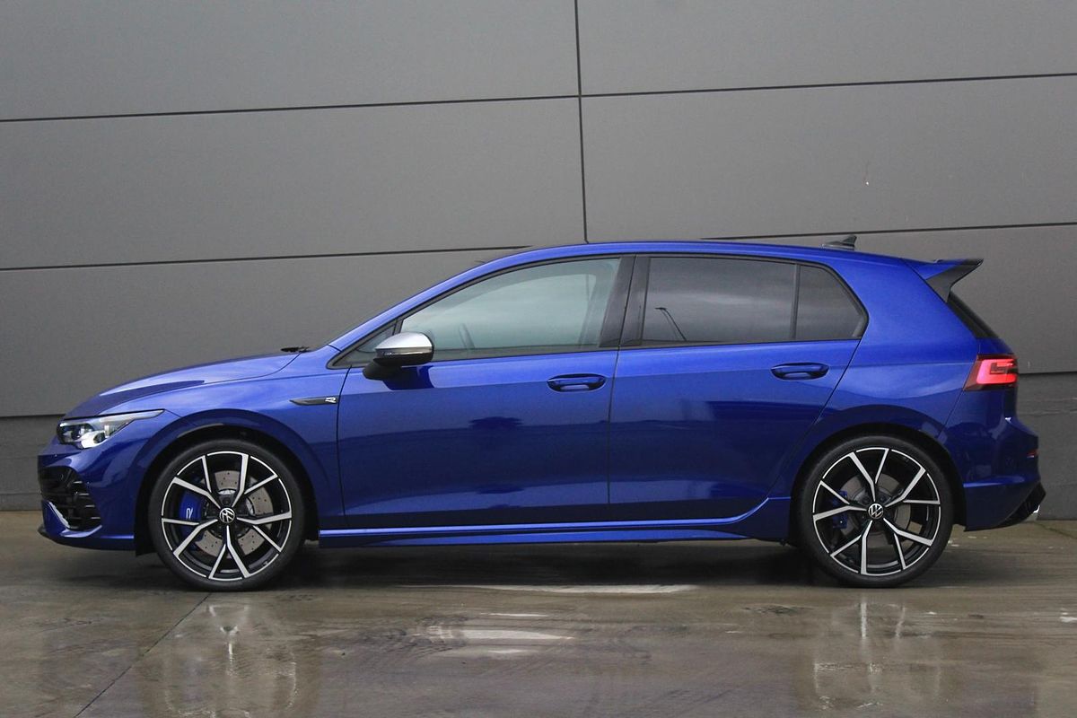 2024 Volkswagen Golf R 8