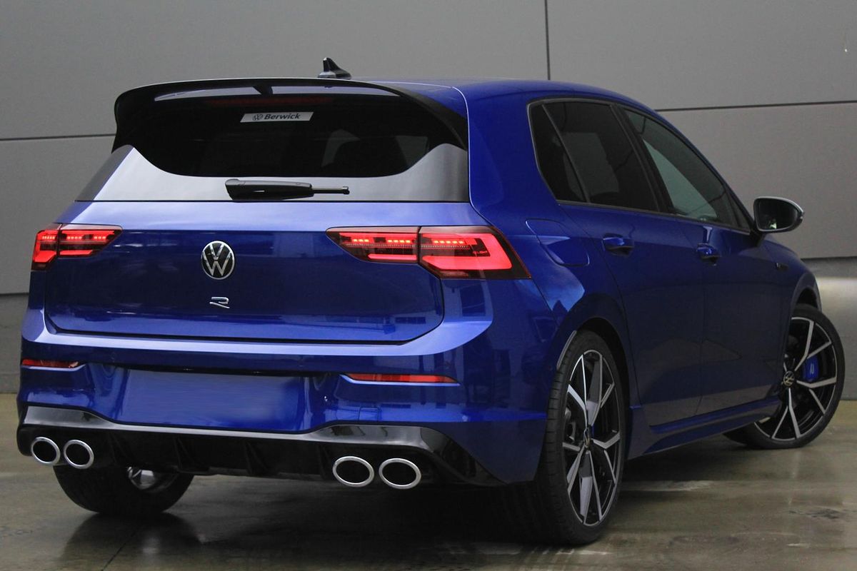 2024 Volkswagen Golf R 8