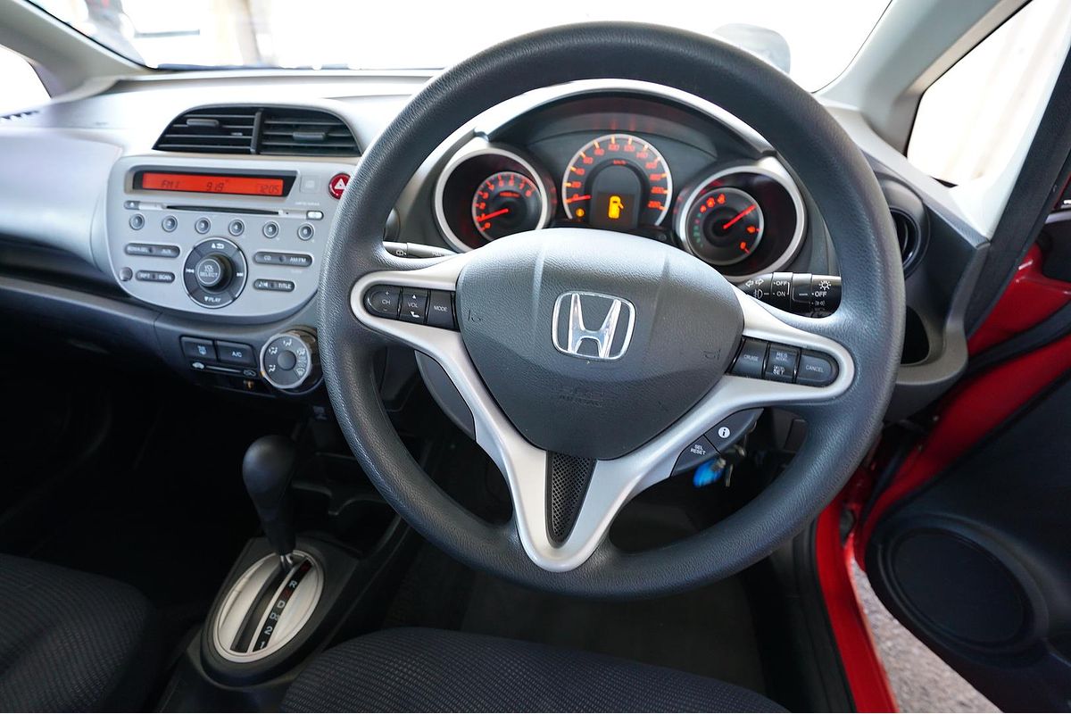 2012 Honda JAZZ JAZZ VTi GE8859EZ