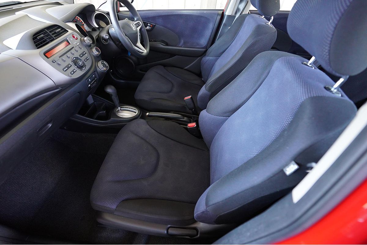 2012 Honda JAZZ JAZZ VTi GE8859EZ