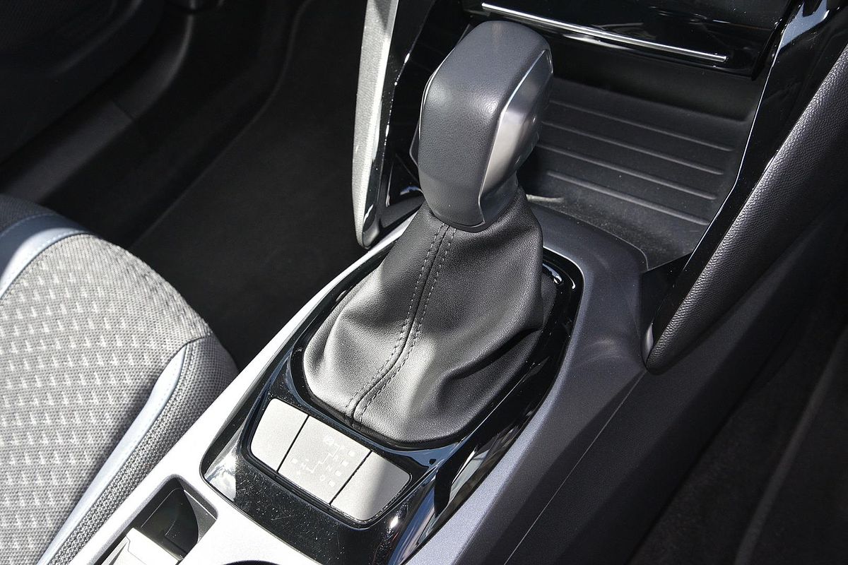 2021 Peugeot 2008 Allure P24