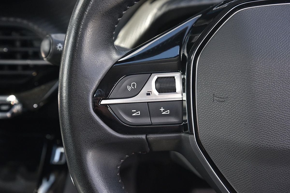 2021 Peugeot 2008 Allure P24