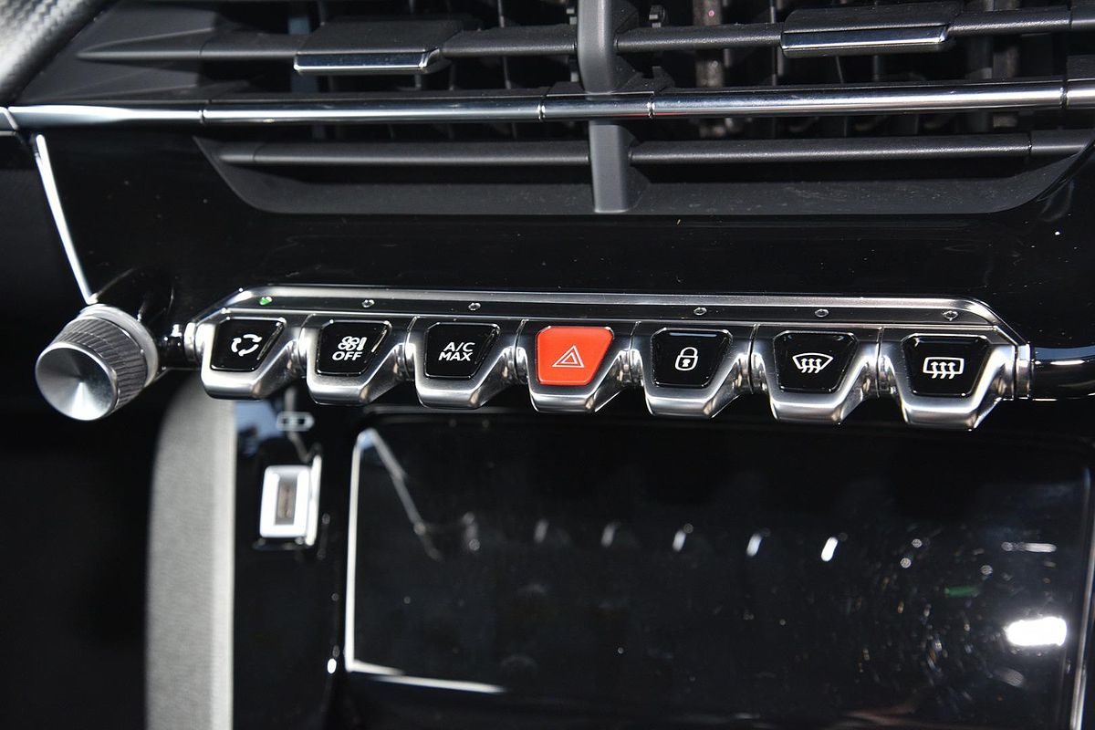 2021 Peugeot 2008 Allure P24