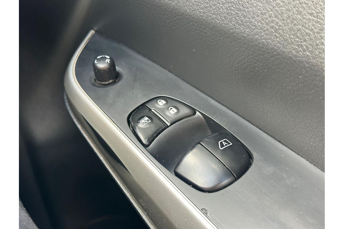 2018 Nissan Navara RX D23 Series 3 Rear Wheel Drive