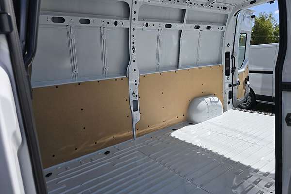 2024 Renault Master Pro 110kW X62 Phase 2 LWB